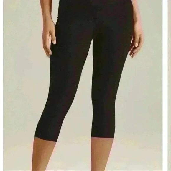 Yogolicious Lux Everyday Crop tight S,M and L - Picture 3 of 3